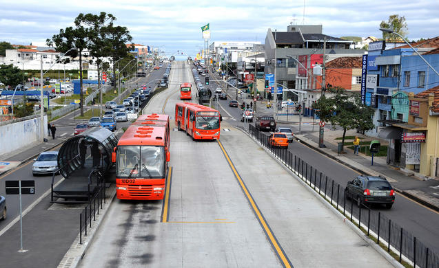 Em dias de jogos, ônibus irão transportar usuário de cadeira de rodas até a  Arena - Prefeitura de Curitiba